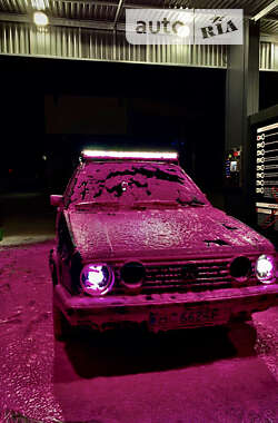 Хэтчбек Volkswagen Golf 1985 в 