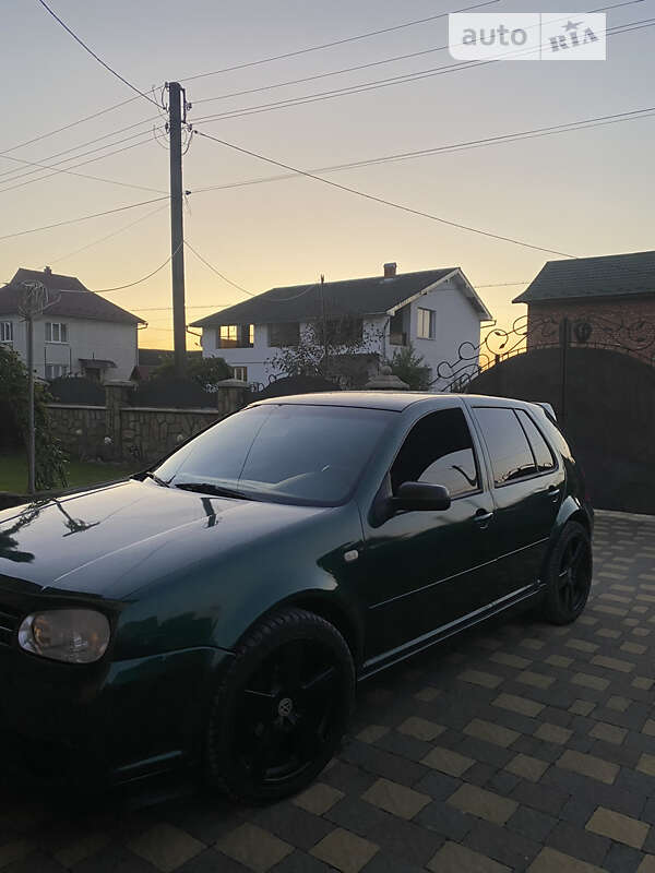 Хетчбек Volkswagen Golf 2000 в Івано-Франківську