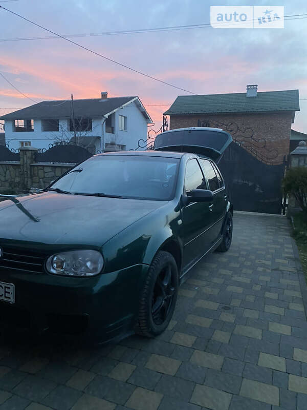 Хетчбек Volkswagen Golf 2000 в Івано-Франківську