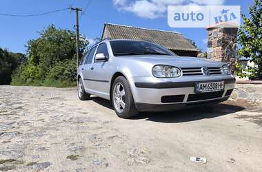 Універсал Volkswagen Golf 2002 в Бердичеві