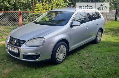 Универсал Volkswagen Golf 2008 в Ровно