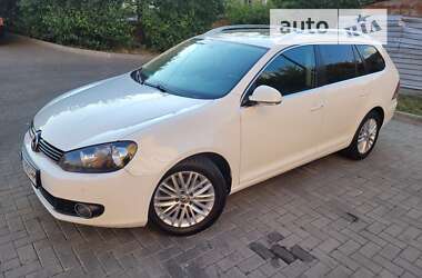 Универсал Volkswagen Golf 2010 в Луцке