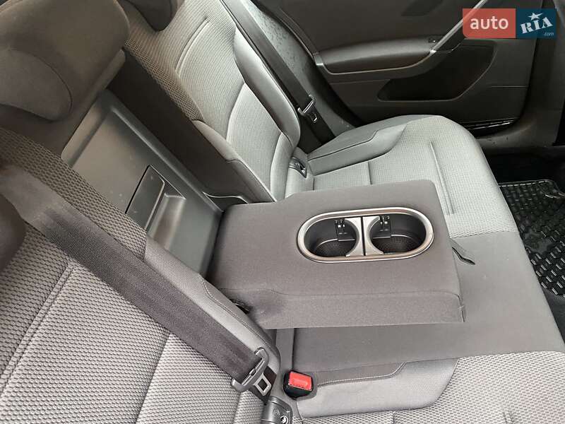 Універсал Volkswagen Golf 2018 в Рівному