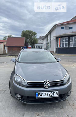 Универсал Volkswagen Golf 2009 в Золочеве