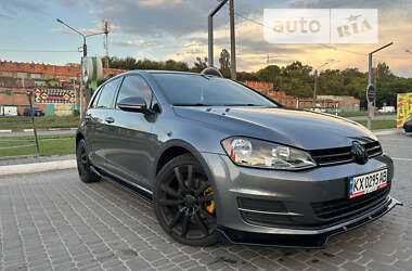 Хэтчбек Volkswagen Golf 2015 в Харькове