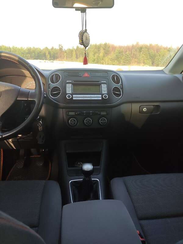 Хэтчбек Volkswagen Golf 2006 в Львове