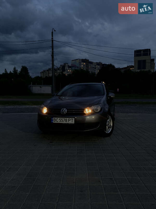 Универсал Volkswagen Golf 2009 в Львове