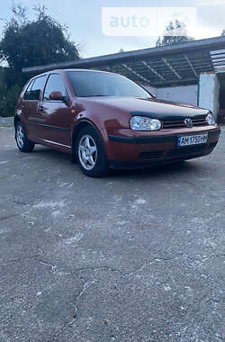 Хэтчбек Volkswagen Golf 1998 в Олевске