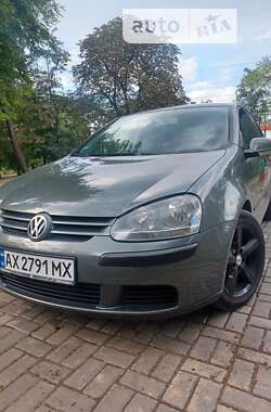 Хэтчбек Volkswagen Golf 2003 в Краматорске