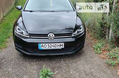 Универсал Volkswagen Golf 2014 в Сваляве