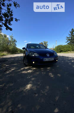 Хетчбек Volkswagen Golf 2004 в Дрогобичі