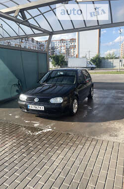 Хетчбек Volkswagen Golf 2000 в Києві