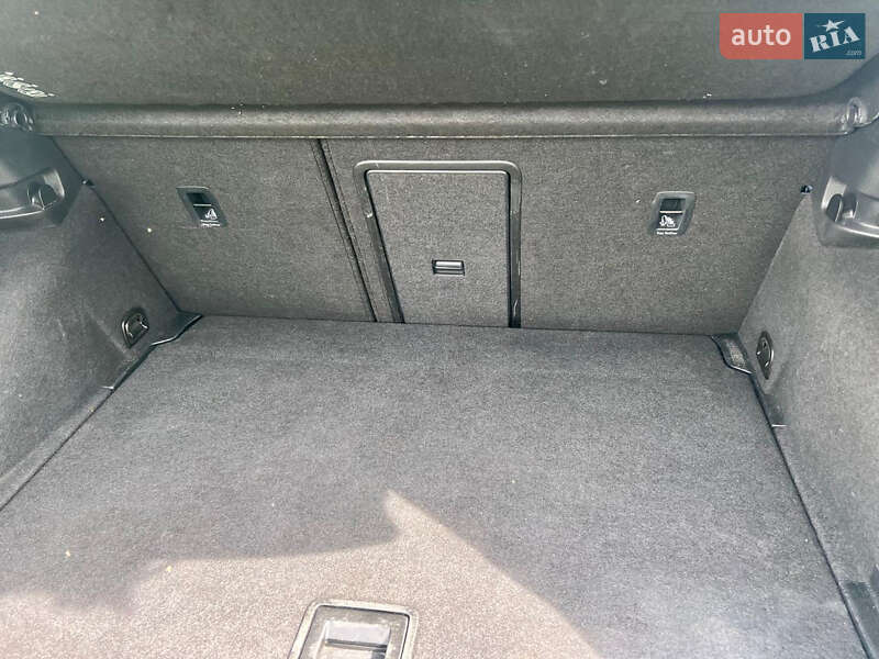 Хетчбек Volkswagen Golf 2013 в Луцьку