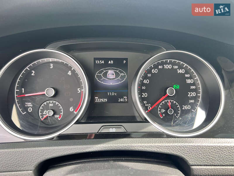 Хетчбек Volkswagen Golf 2013 в Луцьку