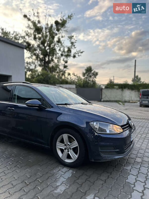 Универсал Volkswagen Golf 2014 в Львове