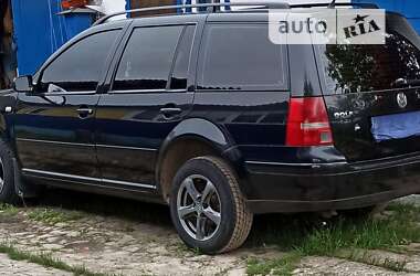 Универсал Volkswagen Golf 2003 в Радовеле