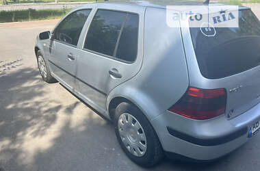 Хэтчбек Volkswagen Golf 2002 в Виннице