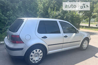 Хэтчбек Volkswagen Golf 2002 в Виннице