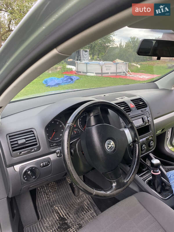 Хетчбек Volkswagen Golf 2007 в Львові