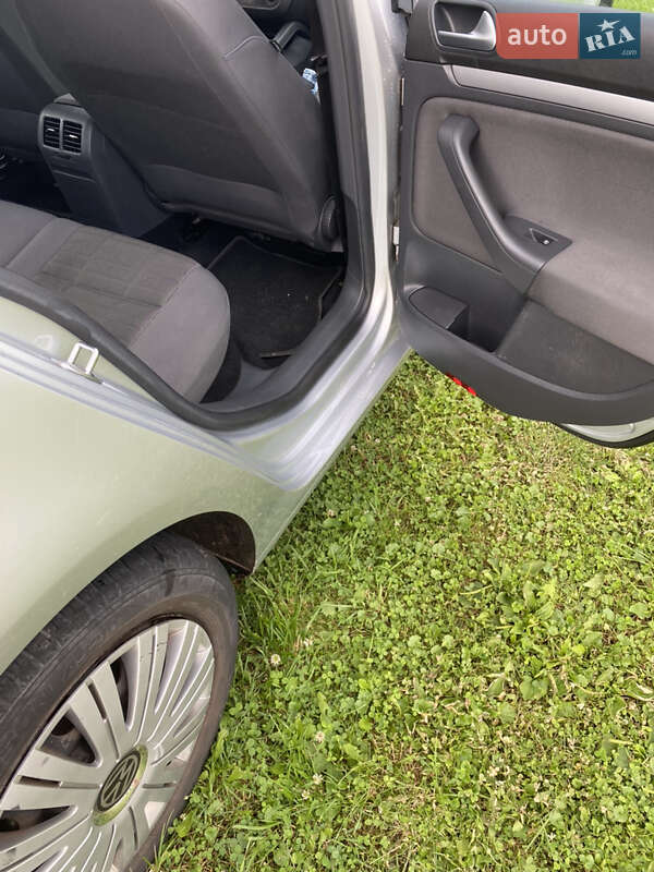 Хетчбек Volkswagen Golf 2007 в Львові