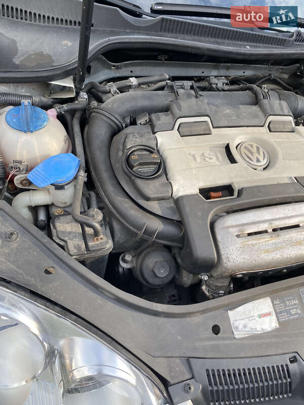 Хетчбек Volkswagen Golf 2007 в Львові