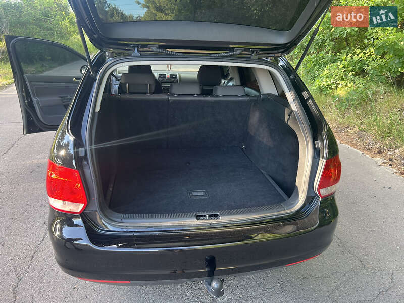 Універсал Volkswagen Golf 2009 в Ковелі