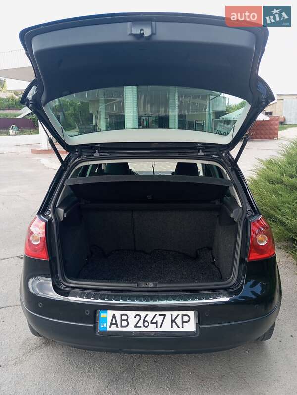 Хетчбек Volkswagen Golf 2008 в Могилів-Подільському