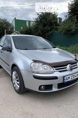 Хэтчбек Volkswagen Golf 2006 в Житомире