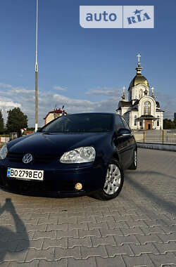 Хетчбек Volkswagen Golf 2004 в Бучачі