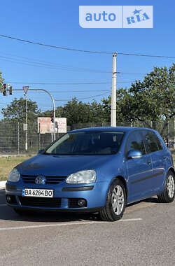 Хэтчбек Volkswagen Golf 2005 в Житомире