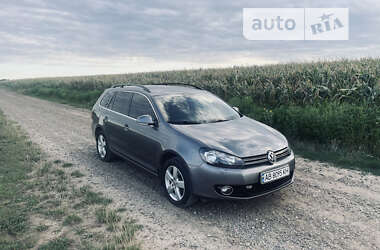 Универсал Volkswagen Golf 2013 в Черновцах