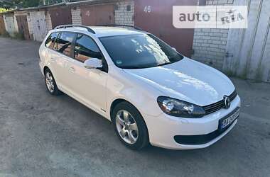 Универсал Volkswagen Golf 2011 в Черкассах