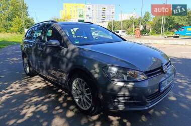 Универсал Volkswagen Golf 2015 в Львове