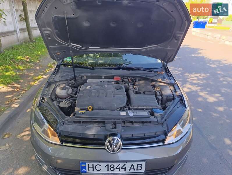 Універсал Volkswagen Golf 2015 в Львові