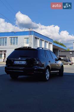 Универсал Volkswagen Golf 2011 в Вишневом