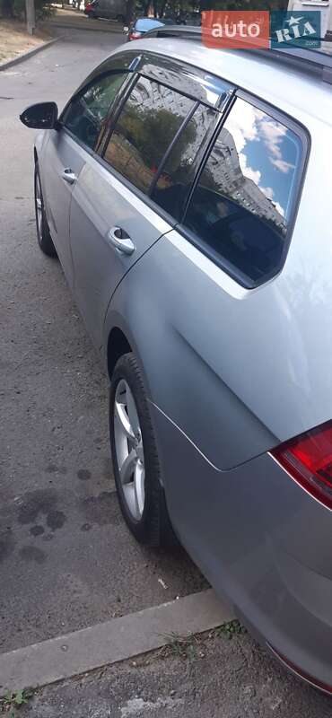 Універсал Volkswagen Golf 2015 в Харкові