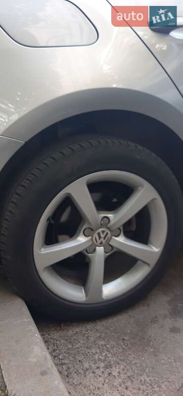 Універсал Volkswagen Golf 2015 в Харкові