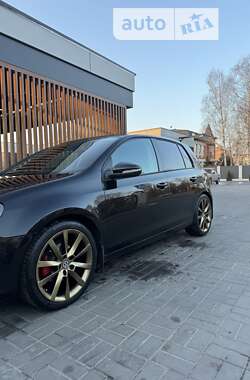 Хетчбек Volkswagen Golf 2011 в Черкасах