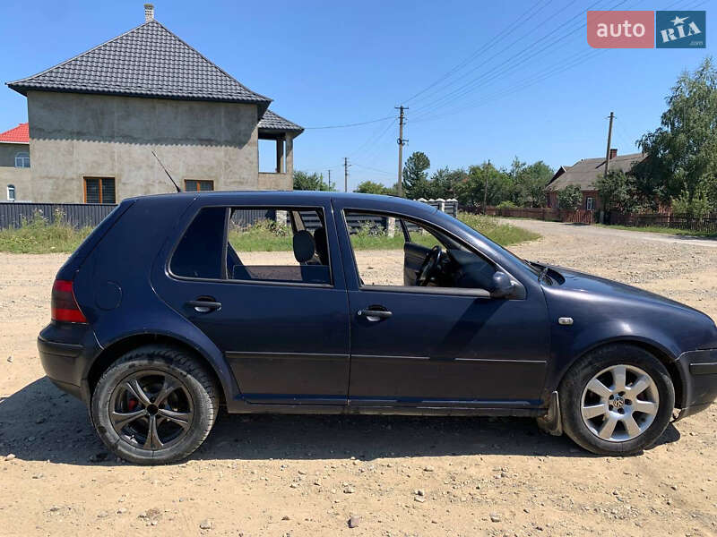 Хэтчбек Volkswagen Golf 2000 в Банилове-Подгорном