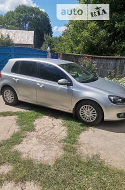 Хетчбек Volkswagen Golf 2009 в Охтирці