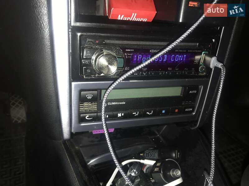 Хетчбек Volkswagen Golf 2003 в Мукачевому