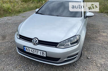 Хетчбек Volkswagen Golf 2012 в Мукачевому