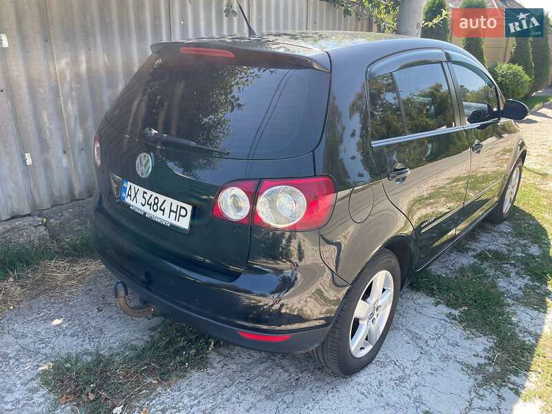 Хетчбек Volkswagen Golf 2008 в Харкові