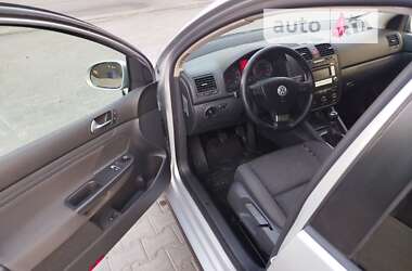 Хетчбек Volkswagen Golf 2007 в Локачах