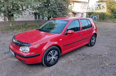 Хетчбек Volkswagen Golf 2003 в Кіцмані