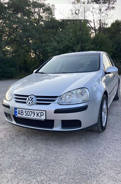 Хэтчбек Volkswagen Golf 2005 в Виннице