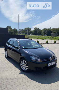 Універсал Volkswagen Golf 2010 в Львові