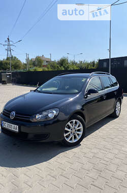 Універсал Volkswagen Golf 2010 в Львові