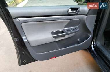 Универсал Volkswagen Golf 2009 в Бершади