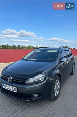 Універсал Volkswagen Golf 2013 в 